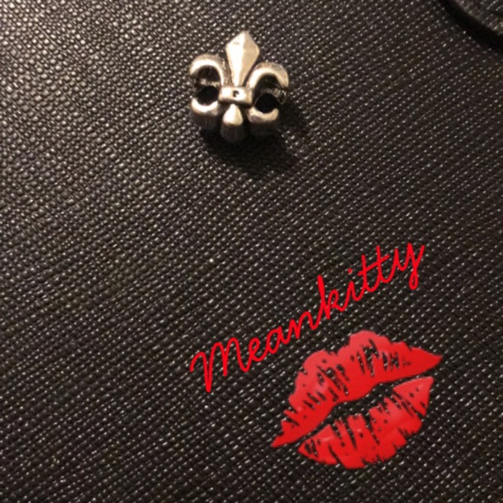 Flur-de-lis Charm